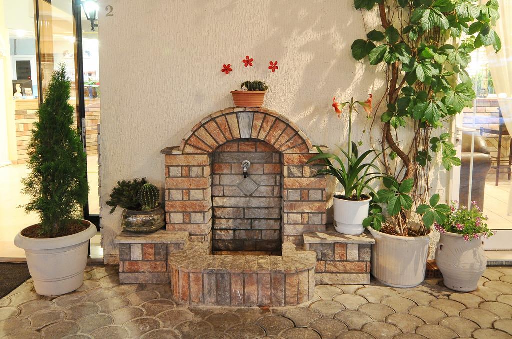 Paralía Hotel G.L. מראה חיצוני תמונה