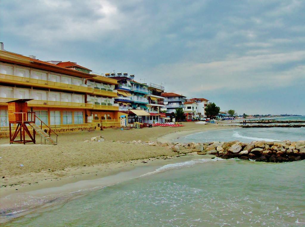 Paralía Hotel G.L. מראה חיצוני תמונה