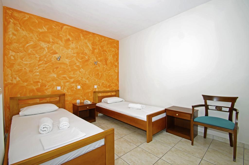 Paralía Hotel G.L. מראה חיצוני תמונה